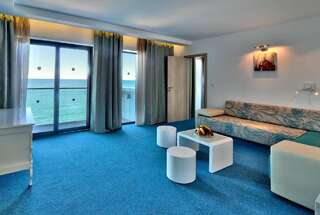 Отель Grifid Metropol Hotel - Premium All inclusive - Adults Only Золотые Пески Люкс с 1 спальней и видом на море (для 2 взрослых)-2
